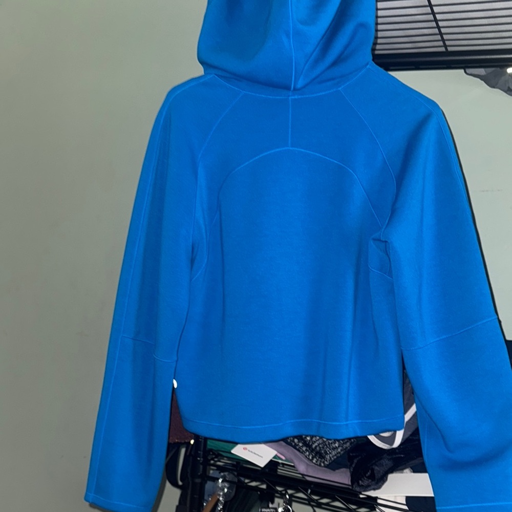 Lululemon AirWrap Modal Pullover Hoodie 4/Poolside - Picture 7 of 11